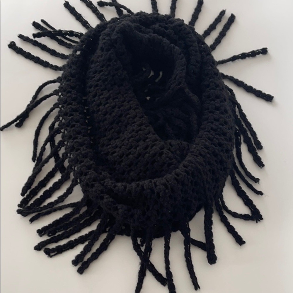 Infinity scarf